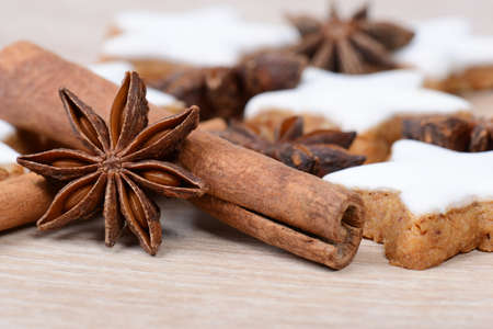 Cinnamon starsの写真素材