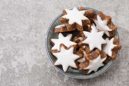 Cinnamon stars in a bowlの写真素材