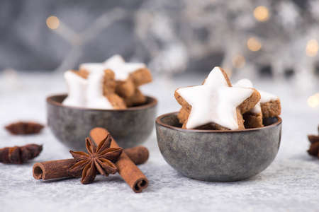 Cinnamon stars, traditional german christmas cookies, gingerbread, empty copy spaceの写真素材