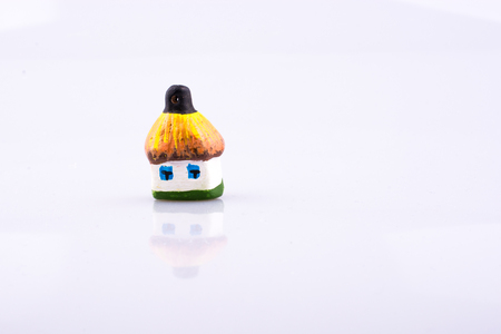 Small Hut Model on a white backgroundの写真素材