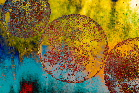 Air and oil bubbles inside water base form patterns