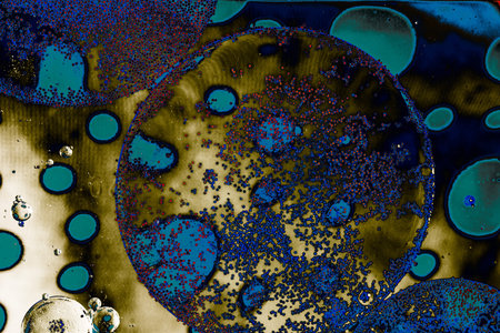 Air and oil bubbles inside water base form patterns