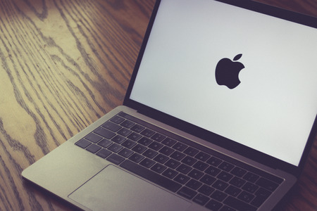 Dallas, Texas/ United States - 06/7/2018: (Photograph of the Apple logo on computer screen)のeditorial素材