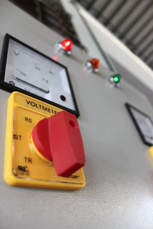 Volt meter for transportation
