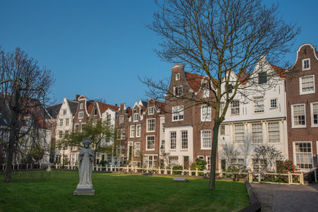 Amsterdam, Netherlands, March 2022. The beguinage in Amsterdam with historic facades. High quality photoのeditorial素材