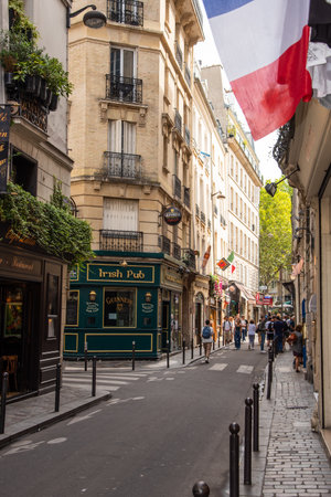 Paris, France. August 2022. The little streets, courtyards and alleys of Paris. High quality photoのeditorial素材