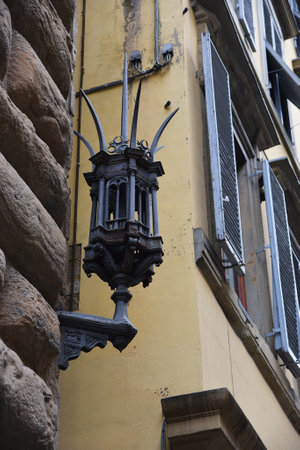 Florence, Italy. September 17, 2023. An old street lamp in the centre of Florence. High quality photoのeditorial素材