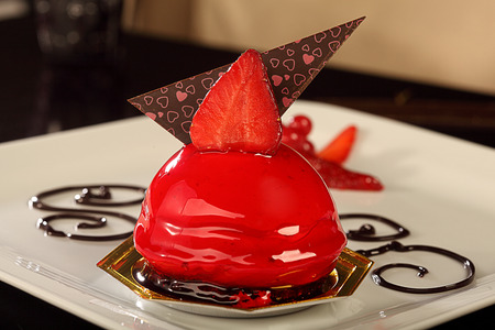 Fruit cake strawberry, fruit overflowの写真素材