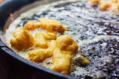 thai fry patongko