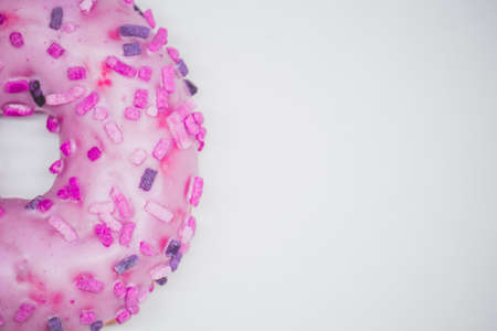 purple donut top view. White background copy spaceの写真素材