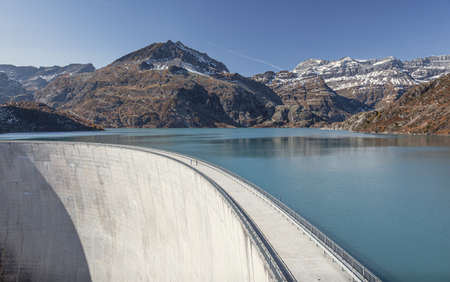 Emosson dam in autumn, Valais (Wallis), Switzerlandの写真素材