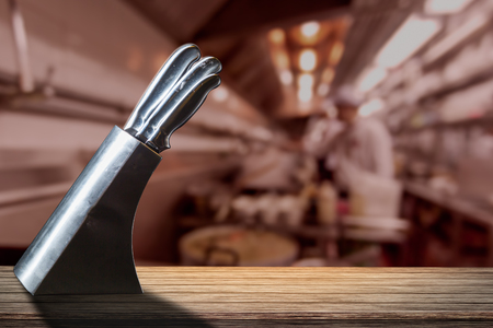 Low light set of knives for kitchen