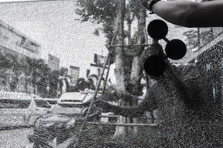 Window glass cracked of moving for change