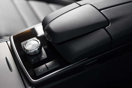 Car detailing series: Transmission control in luxury car