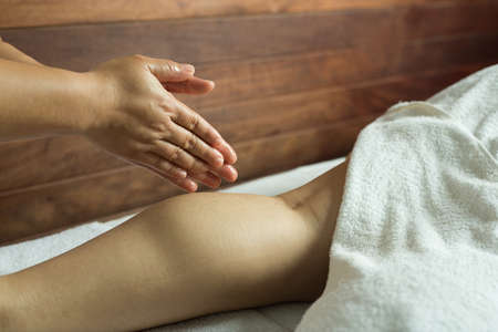 Massage series: Leg scrub massage