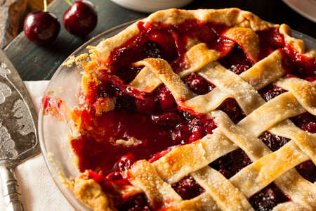 Delicious Homemade Cherry Pie with a Flaky Crust