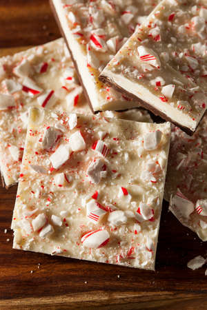 Homemade Holiday Peppermint Bark with White and Dark Chocolateの写真素材