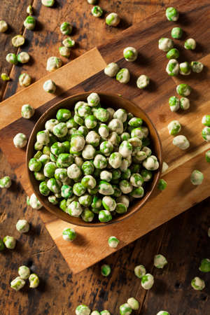 Homemade Dry Spice Wasabi Peas as an Appetizerの写真素材