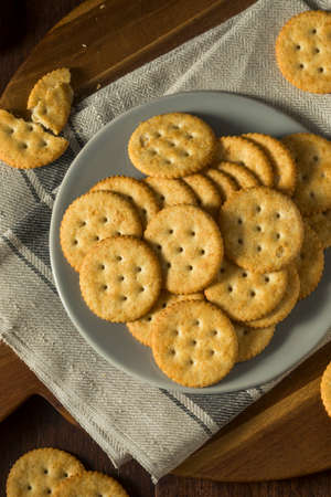 Round Salted Homemade Crackers with Whole Wheat