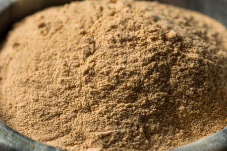 Dry Organic Lucama Powder Superfood in a Bowl