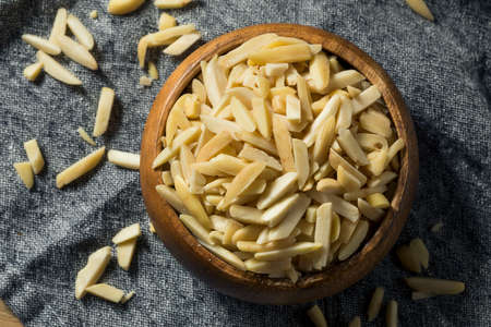 Raw Organic Slivered Almonds Ready to Eatの写真素材