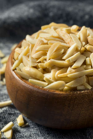 Raw Organic Slivered Almonds Ready to Eatの写真素材