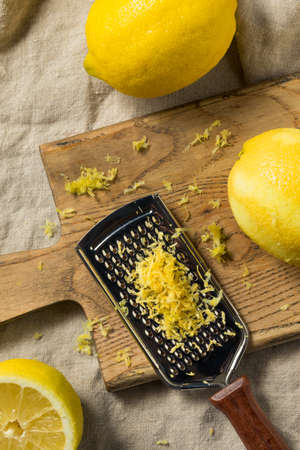 Raw Yellow Organic Lemon Zest Ready to Cook Withの写真素材