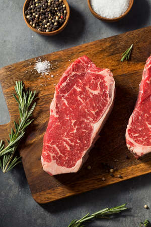 Raw Red Organic New York Strip Steak Ready to Cookの写真素材