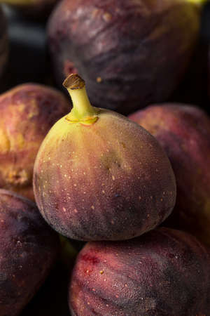 Raw Organic Brown Figs Ready to Eatの写真素材
