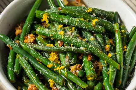 Healthy Homemade Thanksgiving Green Beans in a Bowl