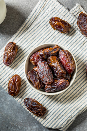 Organic Raw Turkish Medjool Dates Ready to Eat
