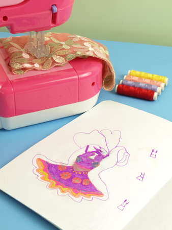 Skirt's design and sewing machine