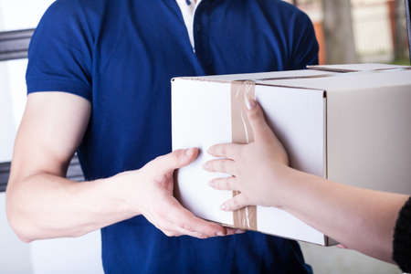 Client and courier during order transfer