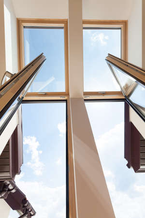 Room with view of the sky, vertical