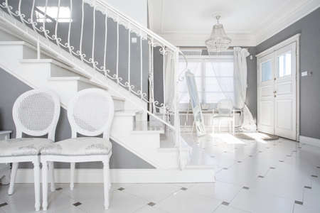 Horizontal view of white and gray designの写真素材