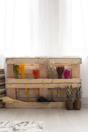 Smart upcycling idea for an old pallet