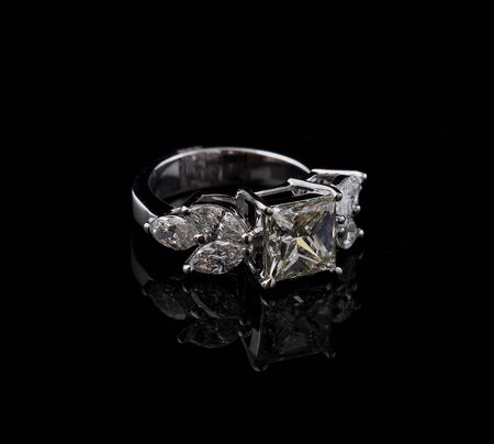 diamond ring with reflectionの写真素材