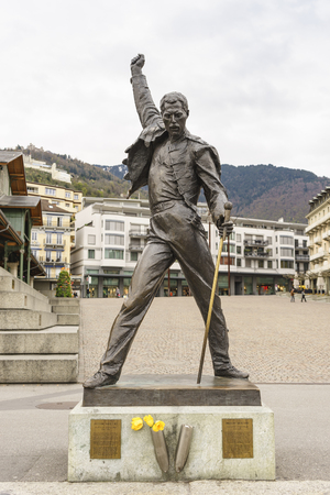 Montreux, Switzerland - April 15, 2016: Statue of Freddie Mercury, the singer of famous rock bandのeditorial素材
