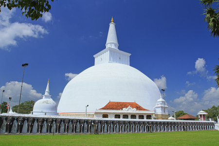 Anuradhapura, Sri Lanka - JAN 24, 2014:  Mirisawetiya is one of the most ancient Dagabas in Sri Lanka. It was built by the great King Dutugemunu (161-137 BC).のeditorial素材