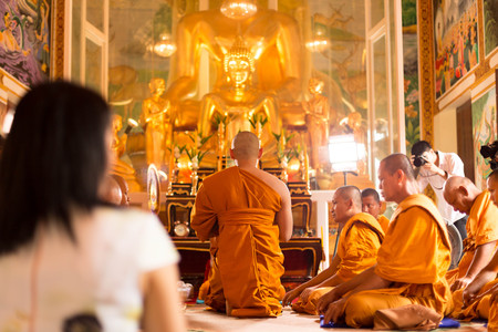 June 18 : 2016 -  Unidentifield peoples ceremony new Ordained at Royong temple Thailandのeditorial素材