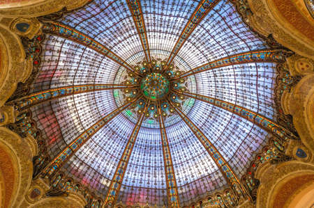 Printemps building coupole in Paris seen from belowのeditorial素材