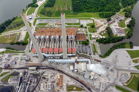 Electric energy production from fossil fuel. Kingston power station in Roane County near Kingston, Tennessee. Major coal-fired power plant producing electricityの写真素材