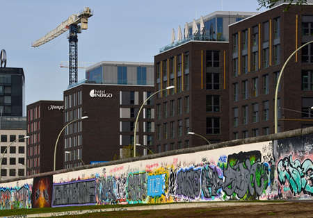 East Side Gallery, Friedrichshain, Berlinのeditorial素材