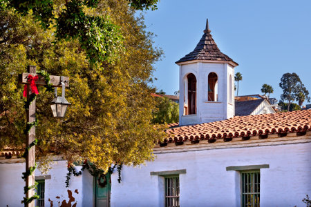 Casa de Estudillo Old San Diego Town Roof   Historic Adobe House and Cupola built in 1827   Christmas Lamp Postのeditorial素材