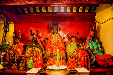 Chinese Gods Man Tai Man Cheong Man Mo Temple Hollywood Road Hong Kong Island  Temple was built in 1847 and is one of the oldest temple on Hong Kong Island   Man Tai is the literature god のeditorial素材