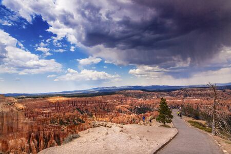 Rain Storm Clouds Amphitheater Hoodoos Bryce Point Bryce Canyon National Park Utahの写真素材