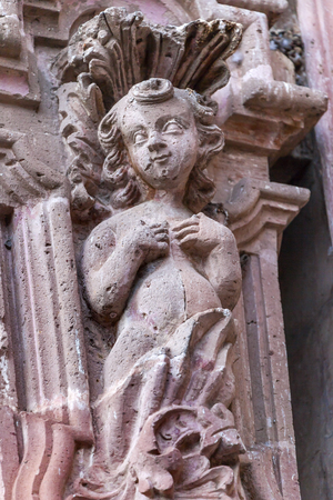 Stone Angel Templo de San Francisco Facade Church San Miguel de Allende, Mexico. San Francisco Church was created in 1778.  The facade is Churrigueresque, Spanish baroque, style with stone statues.の写真素材