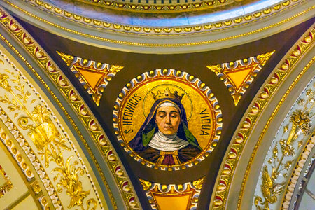Saint Hedwig Mosaic Basilica Saint Stephens Cathedral Budapest Hungary.  Cathedral built in the 1800s and consecrated in 1905.  Saint Hedwig was daughter of King Louis 1 of Hungary.  She became the Queen of Poland.のeditorial素材