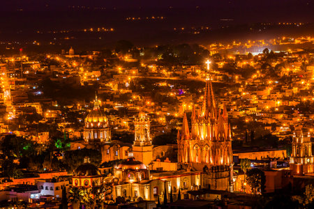 San Miguel de Allende, Mexico, Miramar Overlook Night Parroquia Archangel Church Close Up, Churches Housesのeditorial素材