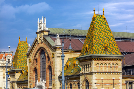 Central Market Hall Budapest Hungary.  Designed by Gustav Eiffel in the late 1800s.  Old Hungarian market.  All types of food, handicrafts and other products are sold at the market.の写真素材